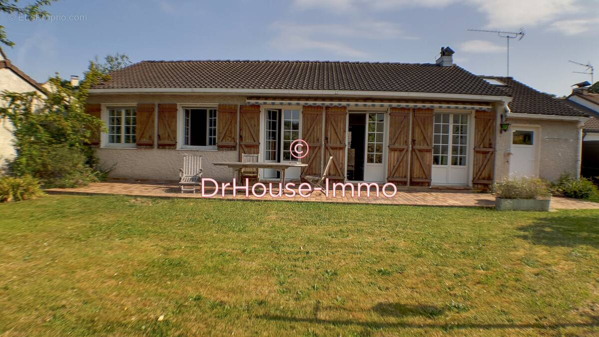Maison à ROISSY-EN-BRIE