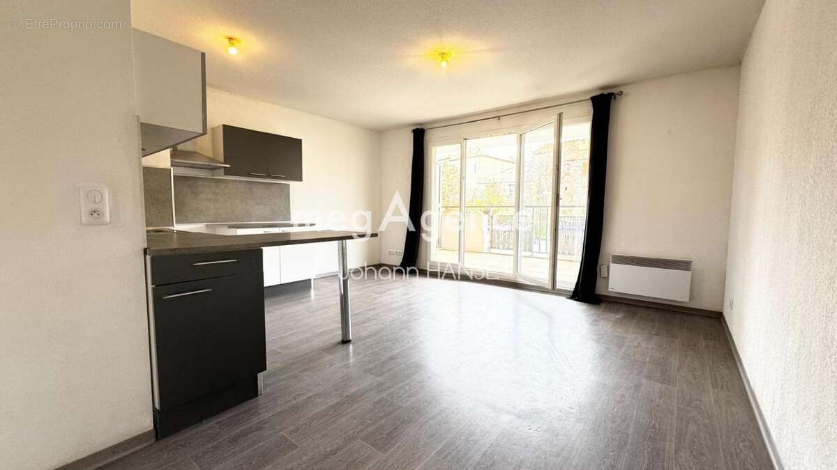 Appartement à PUGET-SUR-ARGENS