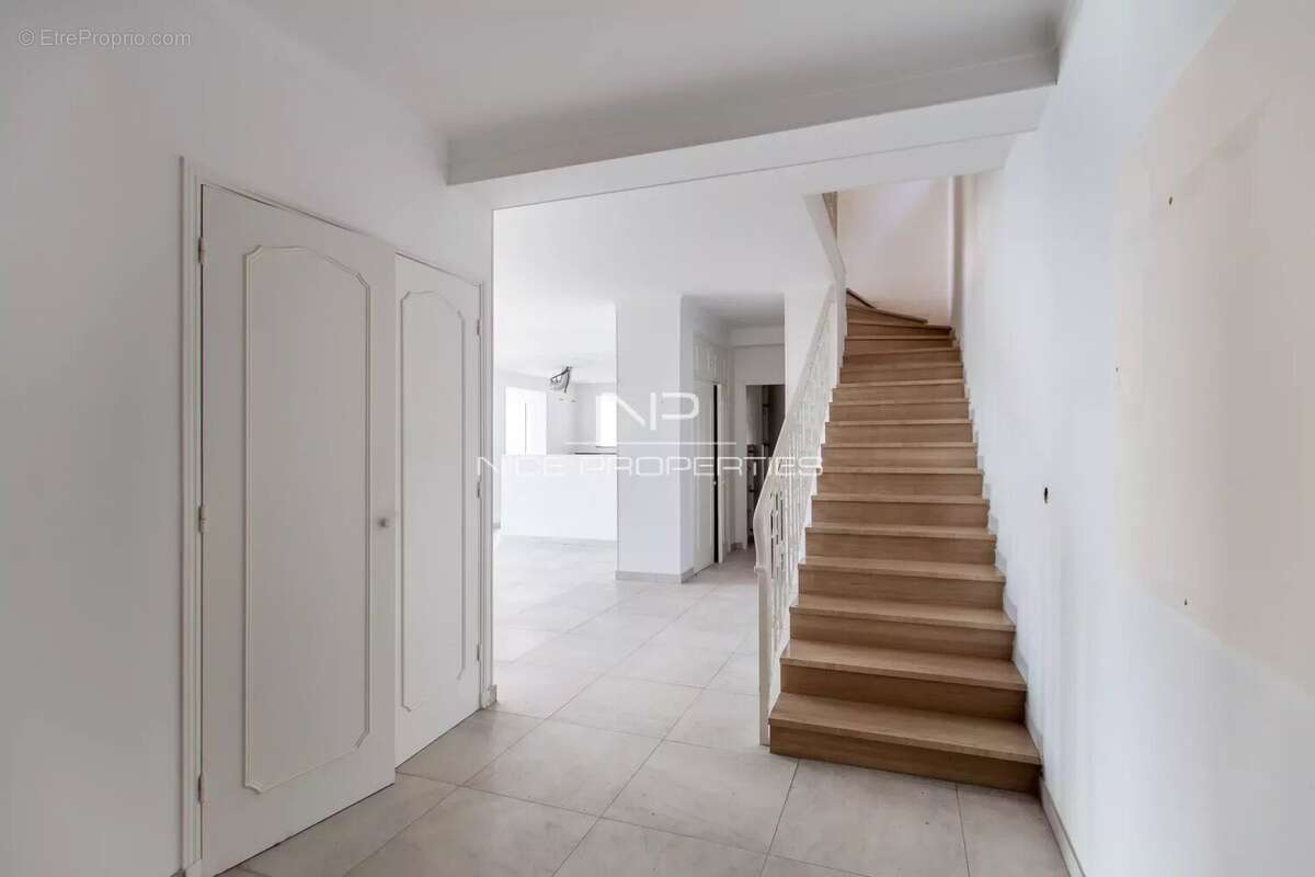 Maison à LA TURBIE