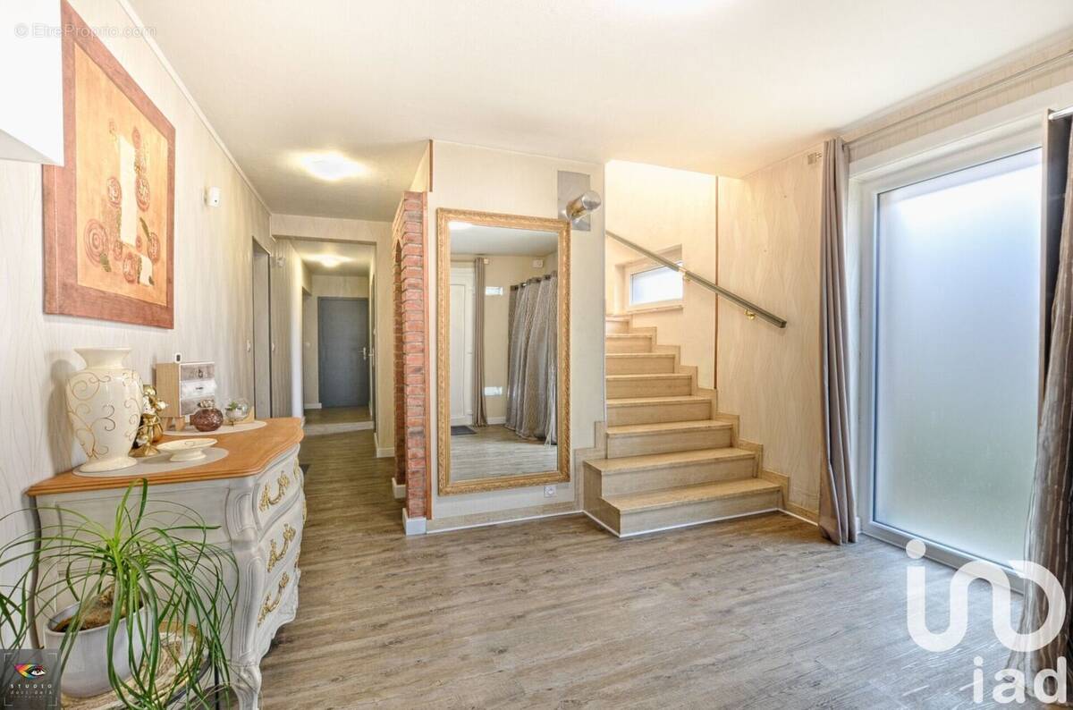 Photo 1 - Maison à AUDUN-LE-ROMAN
