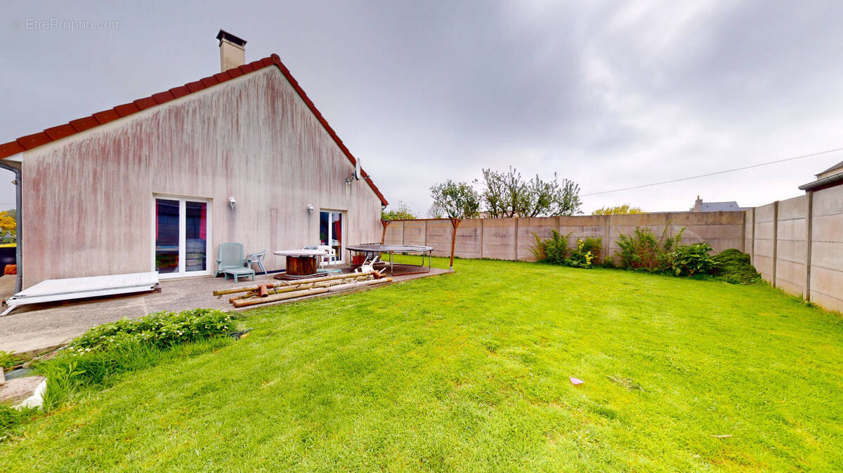 Maison à PORT-EN-BESSIN-HUPPAIN