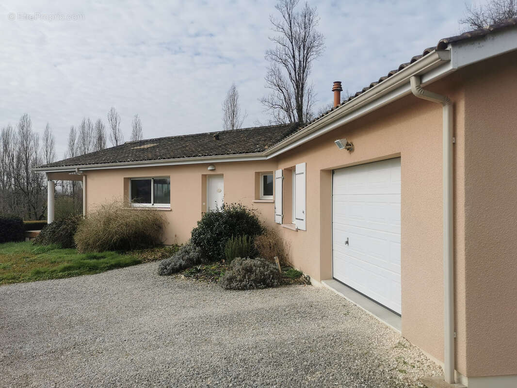Maison à CARIGNAN-DE-BORDEAUX