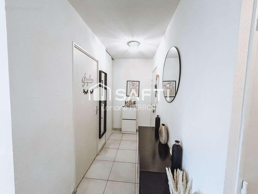 Photo 8 - Appartement à PORT-DE-BOUC