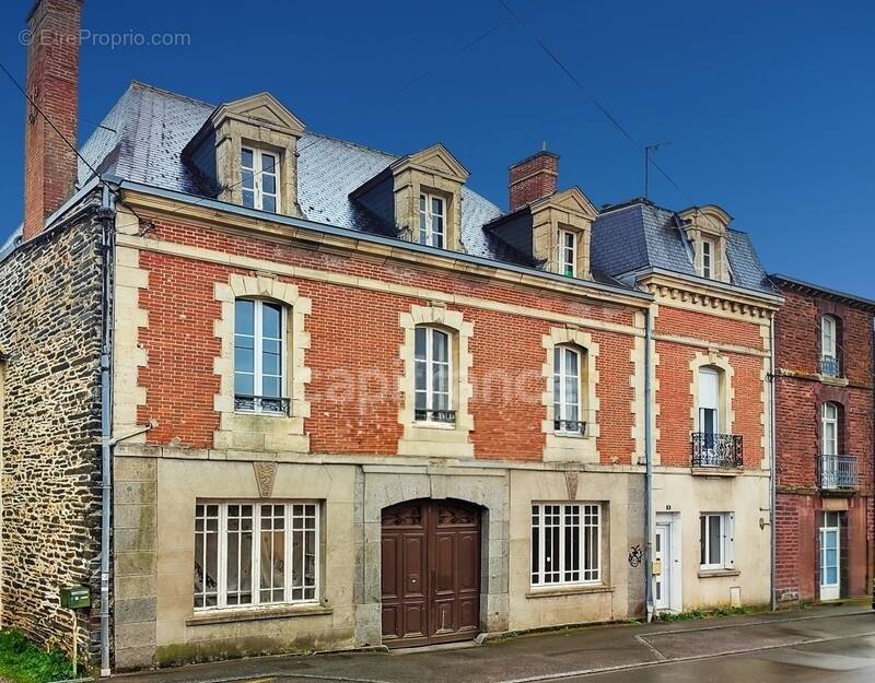 Maison à JANZE