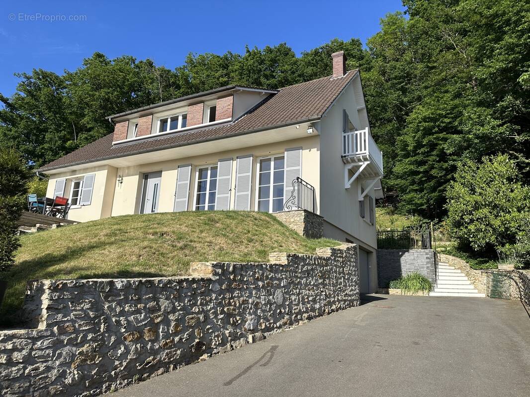Maison à EPERNON
