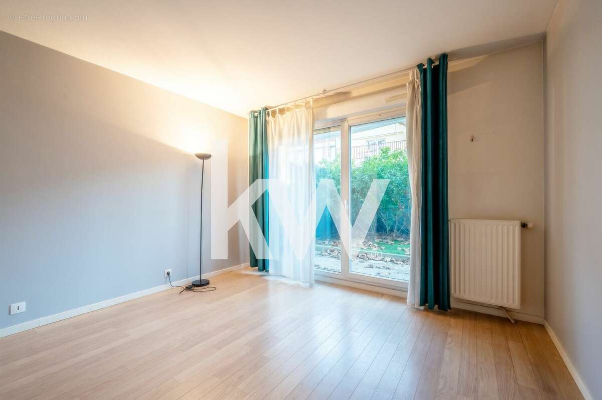 Appartement à SURESNES