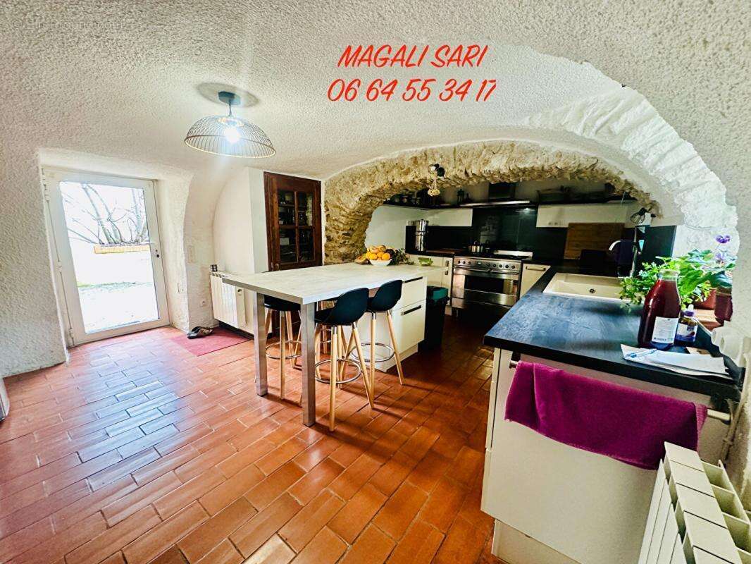 Maison à LAVAL-PRADEL