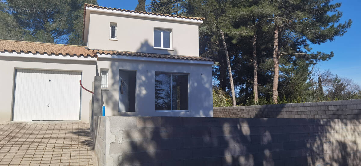 Maison à COURNONTERRAL