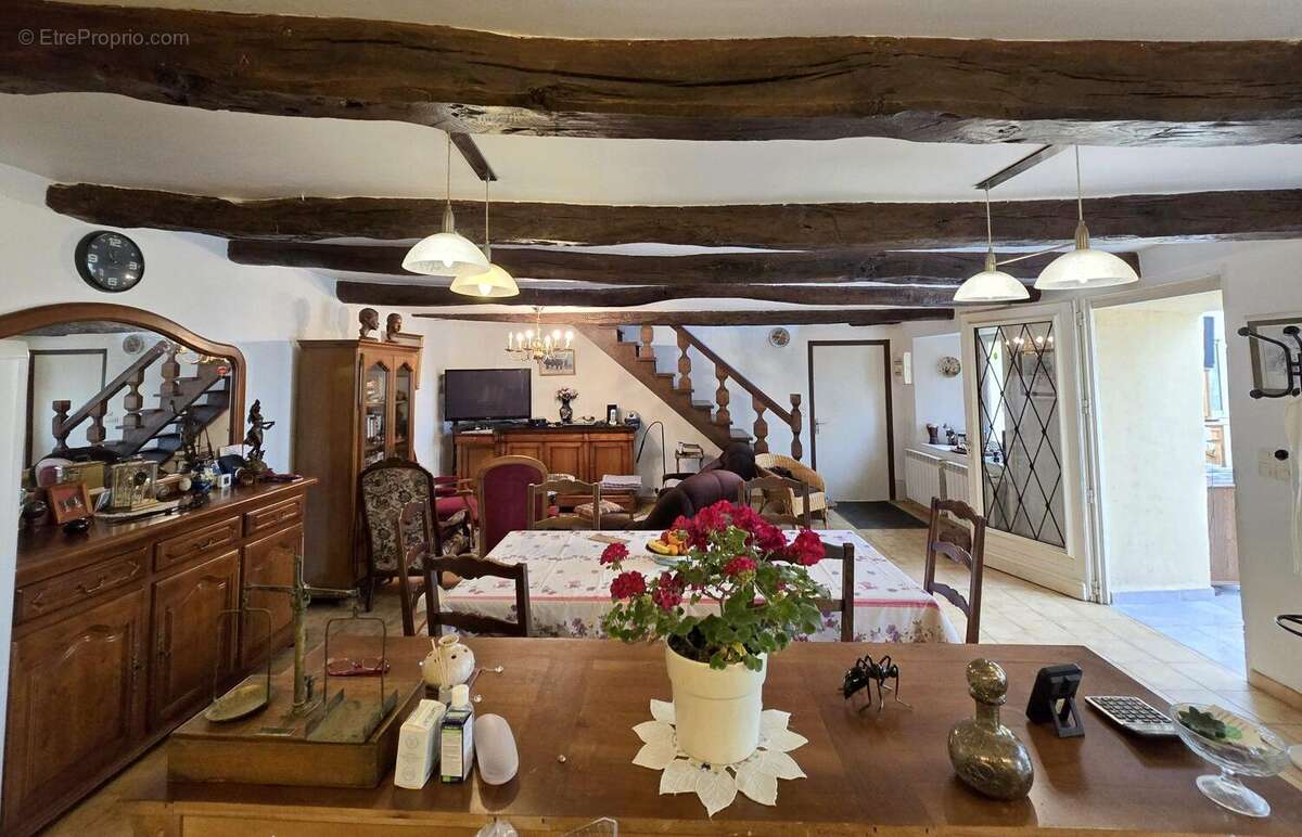 Maison à GRACE-UZEL