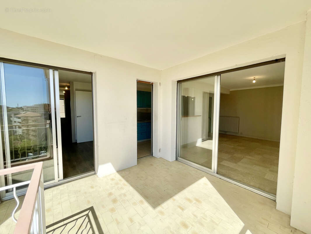 Appartement à LE CANNET