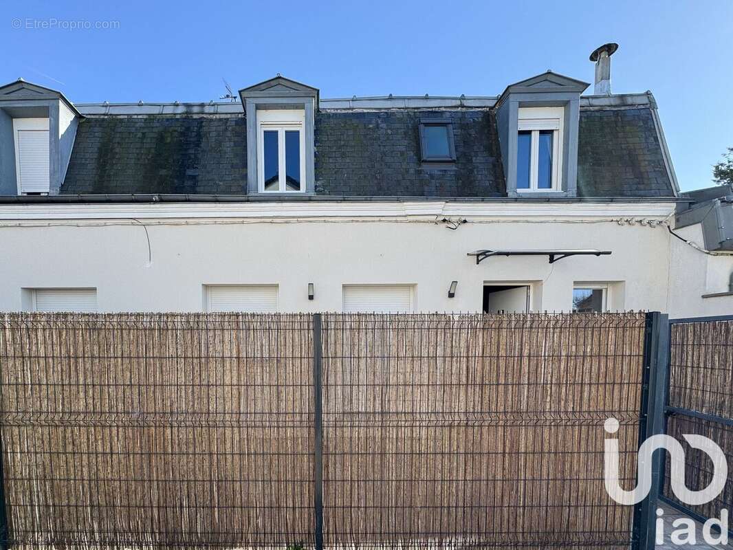 Photo 3 - Maison à SAINT-MAUR-DES-FOSSES