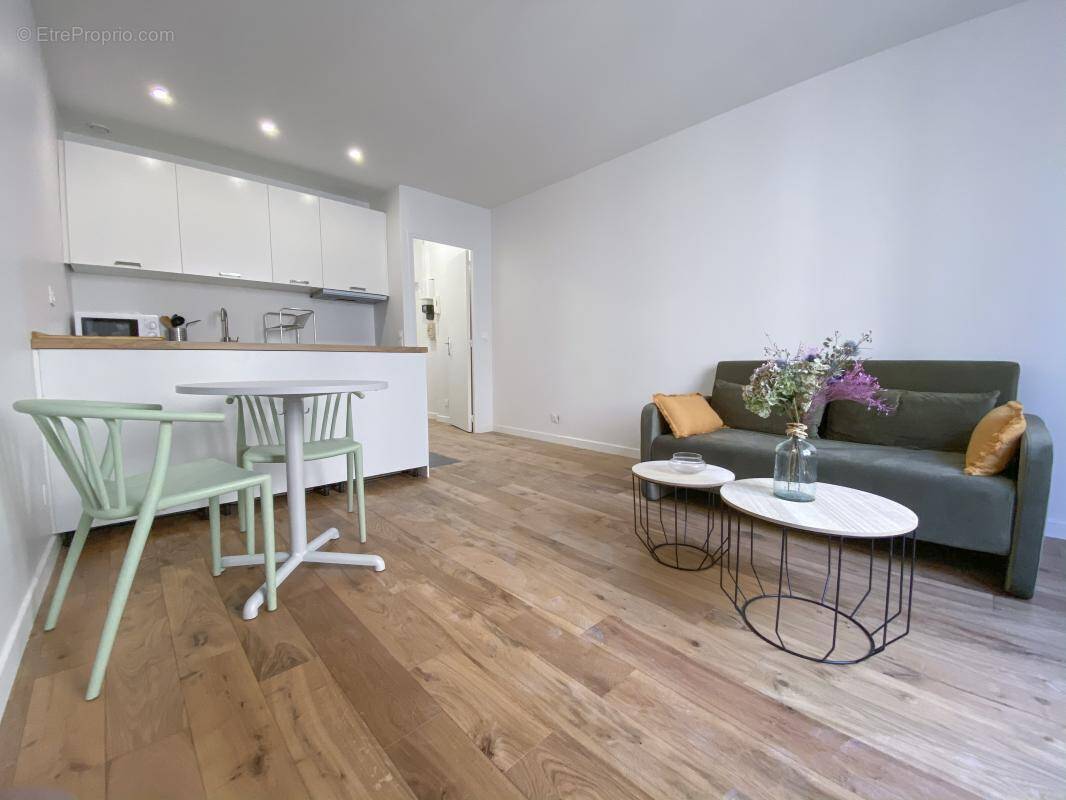 Appartement à PARIS-18E