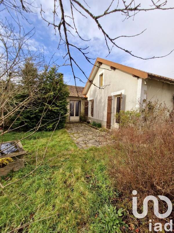 Photo 1 - Maison à CHABANAIS