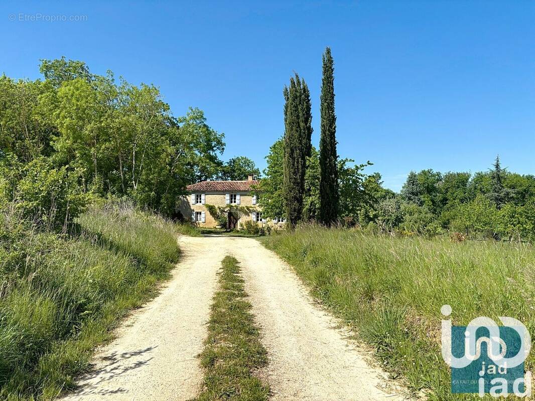 Photo 1 - Maison à ORDAN-LARROQUE