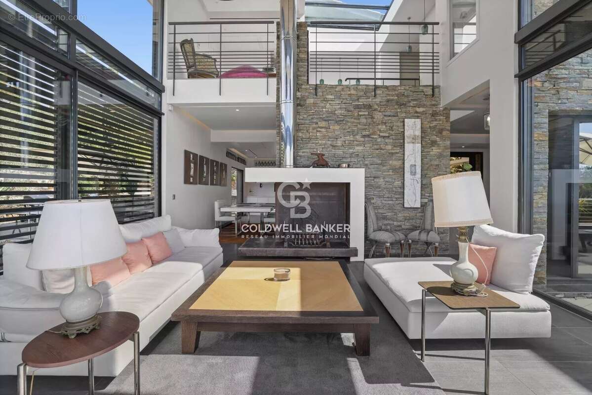 Maison à MOUGINS