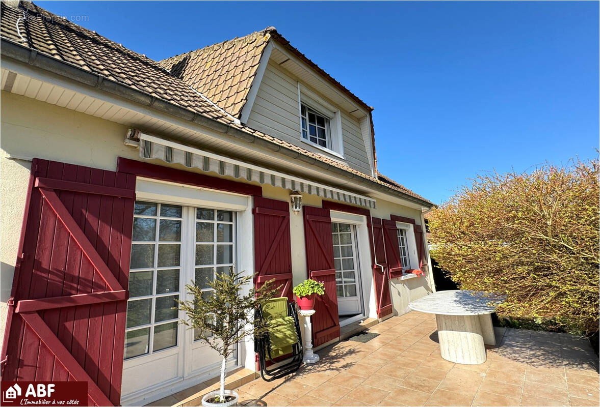 Maison à GREGES