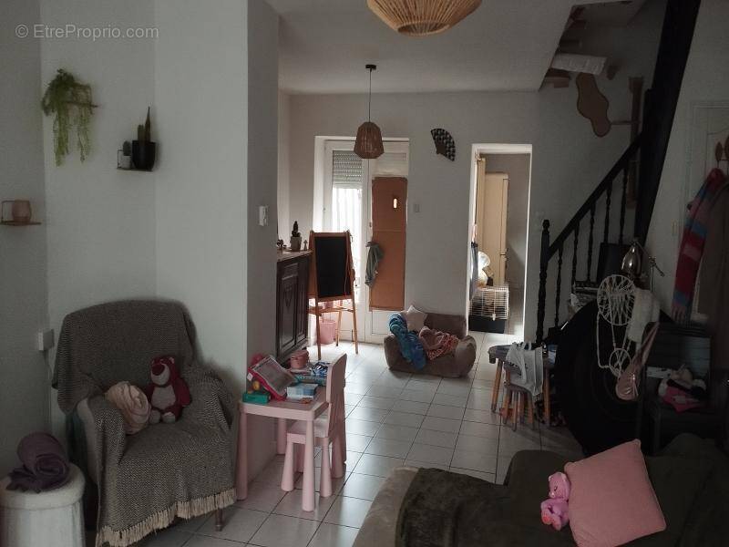 Maison à PROVIN