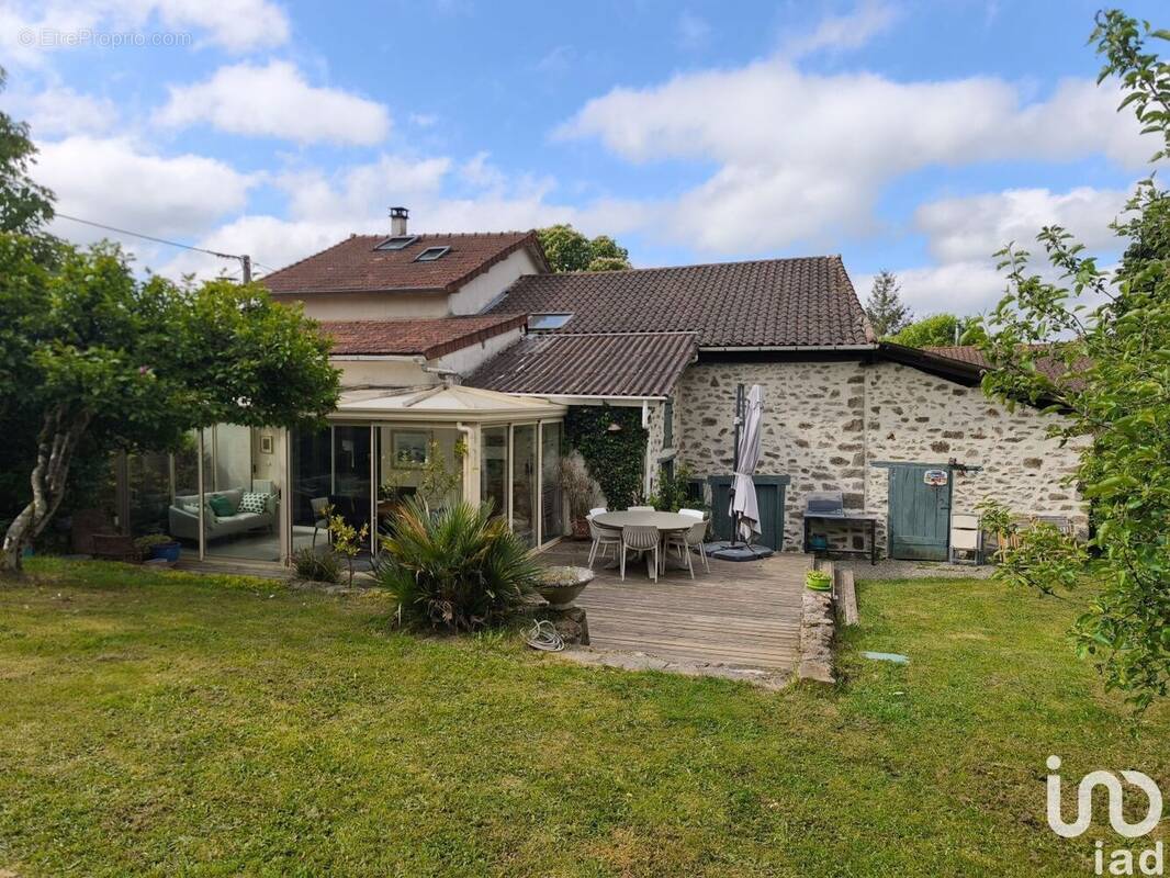 Photo 1 - Maison à VERNEUIL-SUR-VIENNE