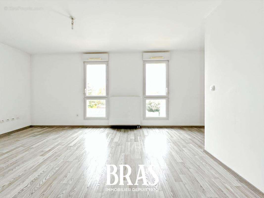 Appartement à SAINT-SEBASTIEN-SUR-LOIRE