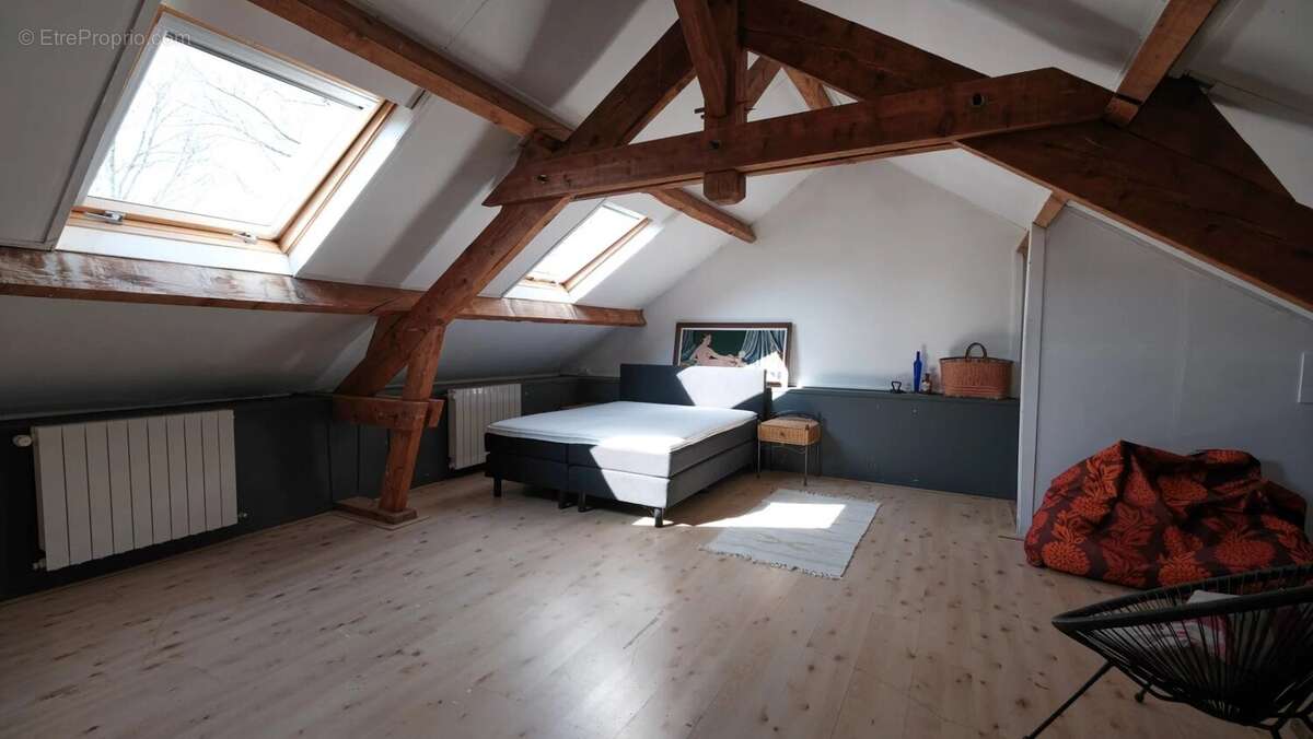 Maison à MONTSAUCHE-LES-SETTONS