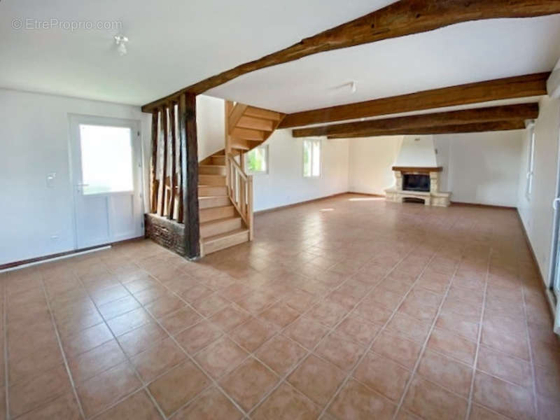 Maison à NEUFCHATEL-EN-BRAY