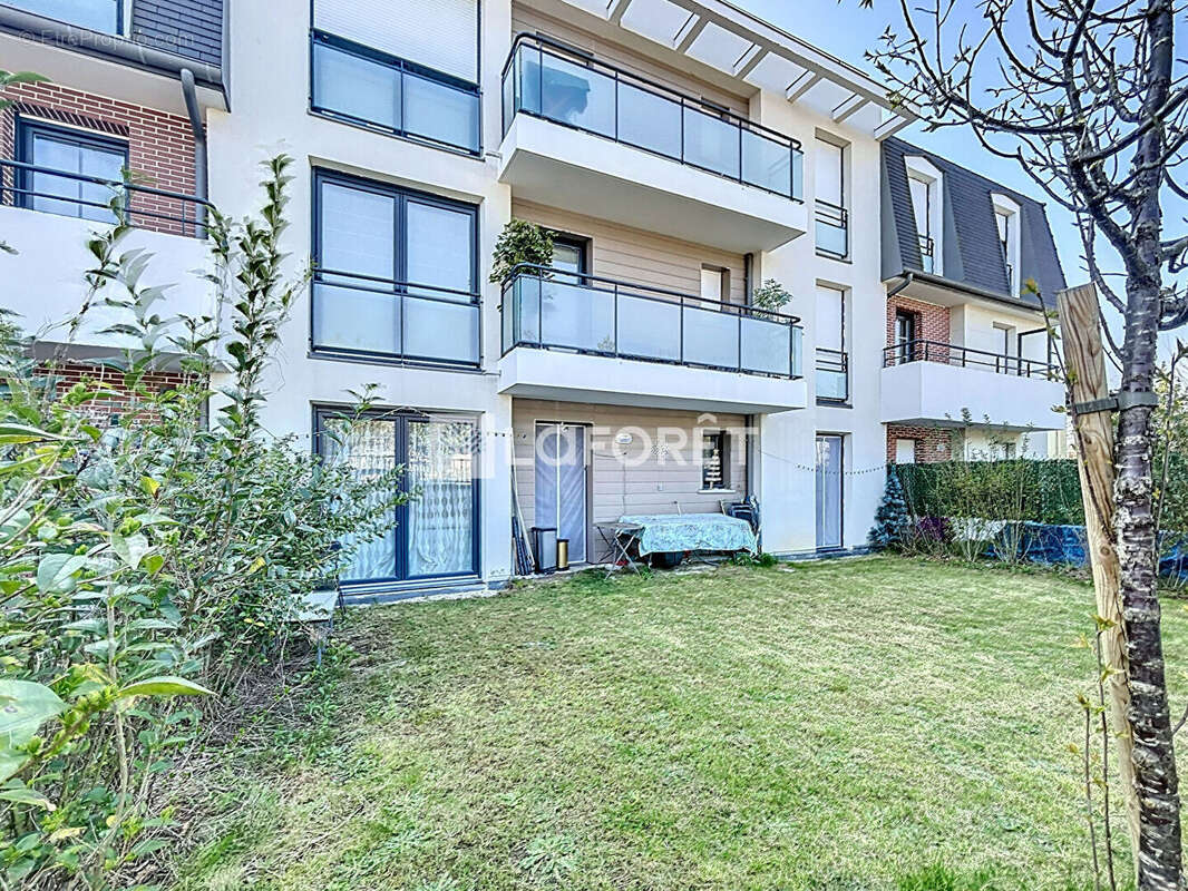 Appartement à LA QUEUE-EN-BRIE