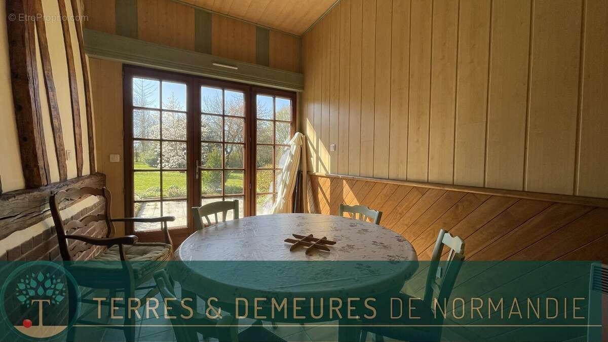 Maison à NEUFCHATEL-EN-BRAY