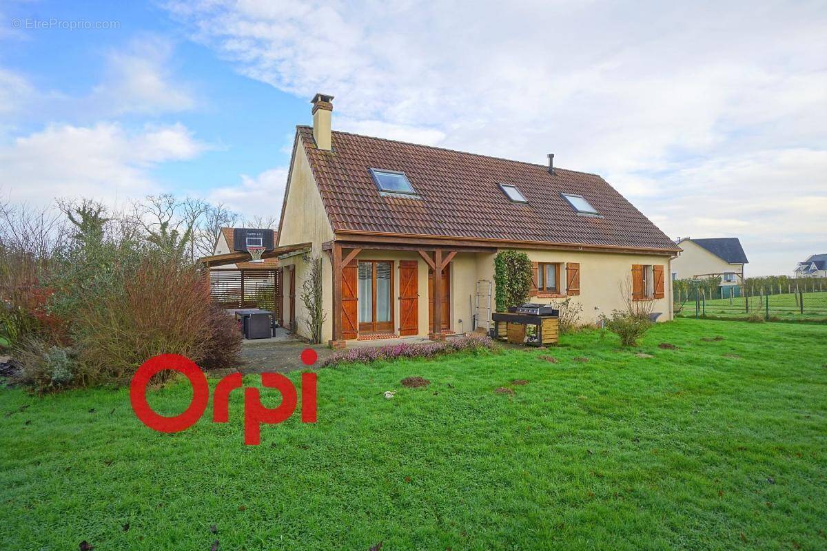 Maison à BERNAY