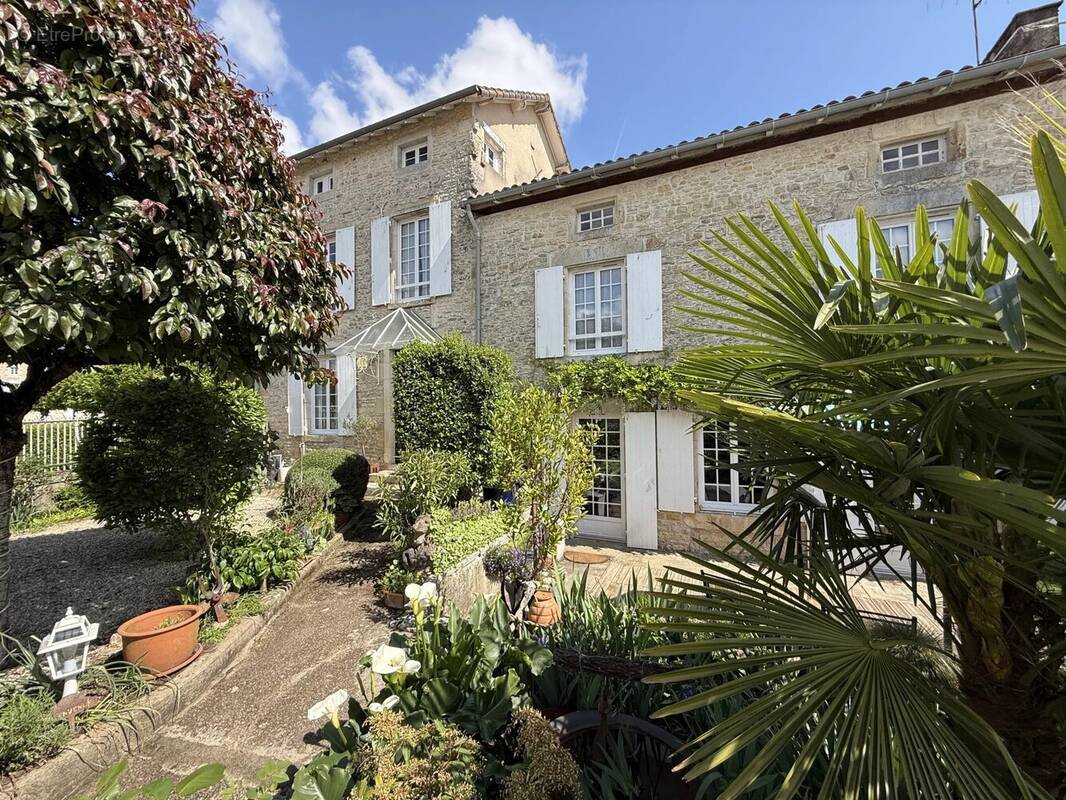 Maison à CIVRAY