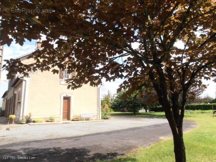 Maison à VERTEUIL-SUR-CHARENTE