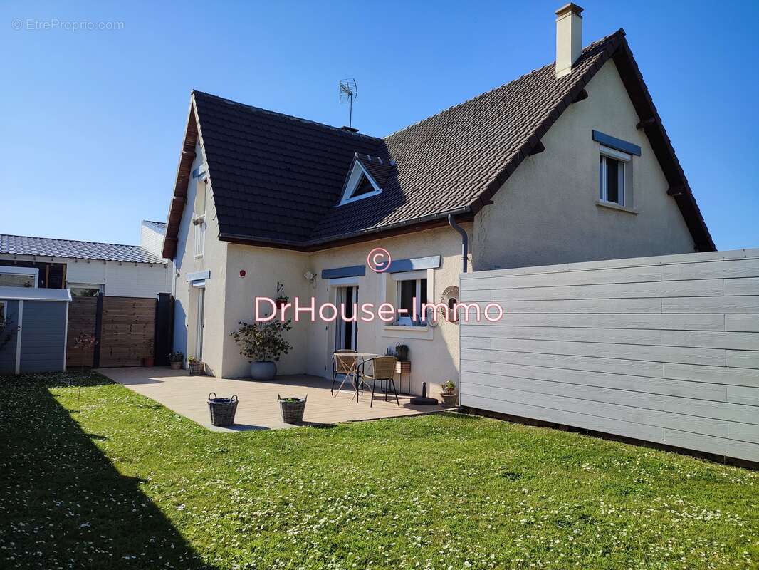 Maison à BASLY