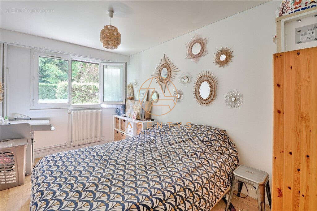 Appartement à SAINT-MAUR-DES-FOSSES