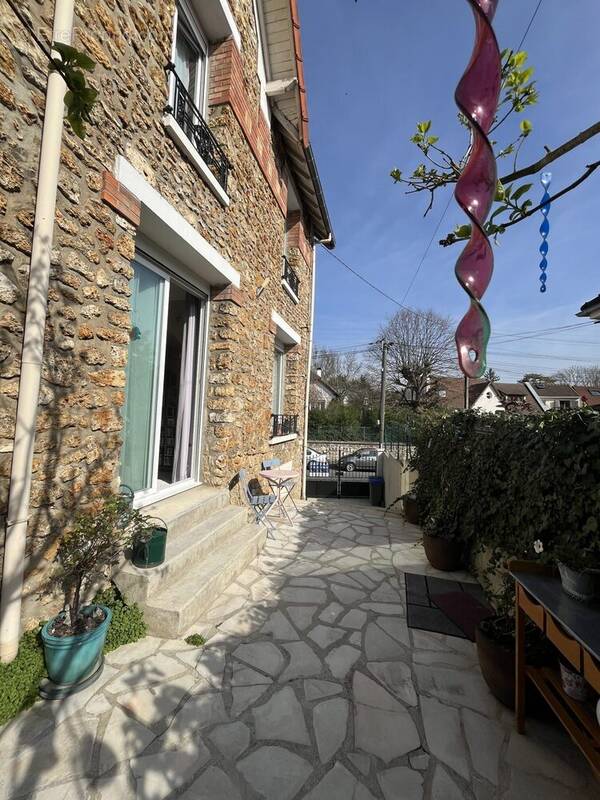 Maison à LA FRETTE-SUR-SEINE