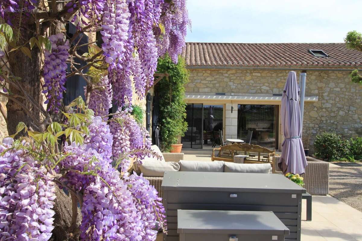 Maison à PRAYSSAC