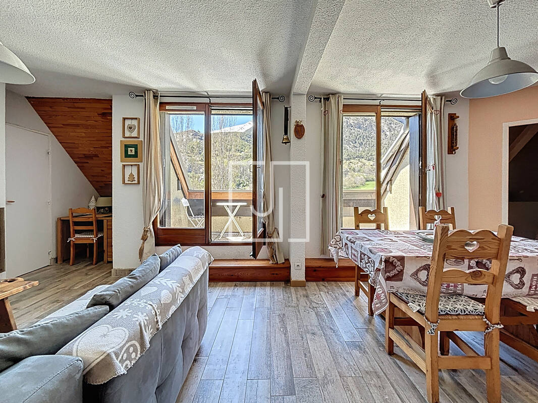 Appartement à JAUSIERS