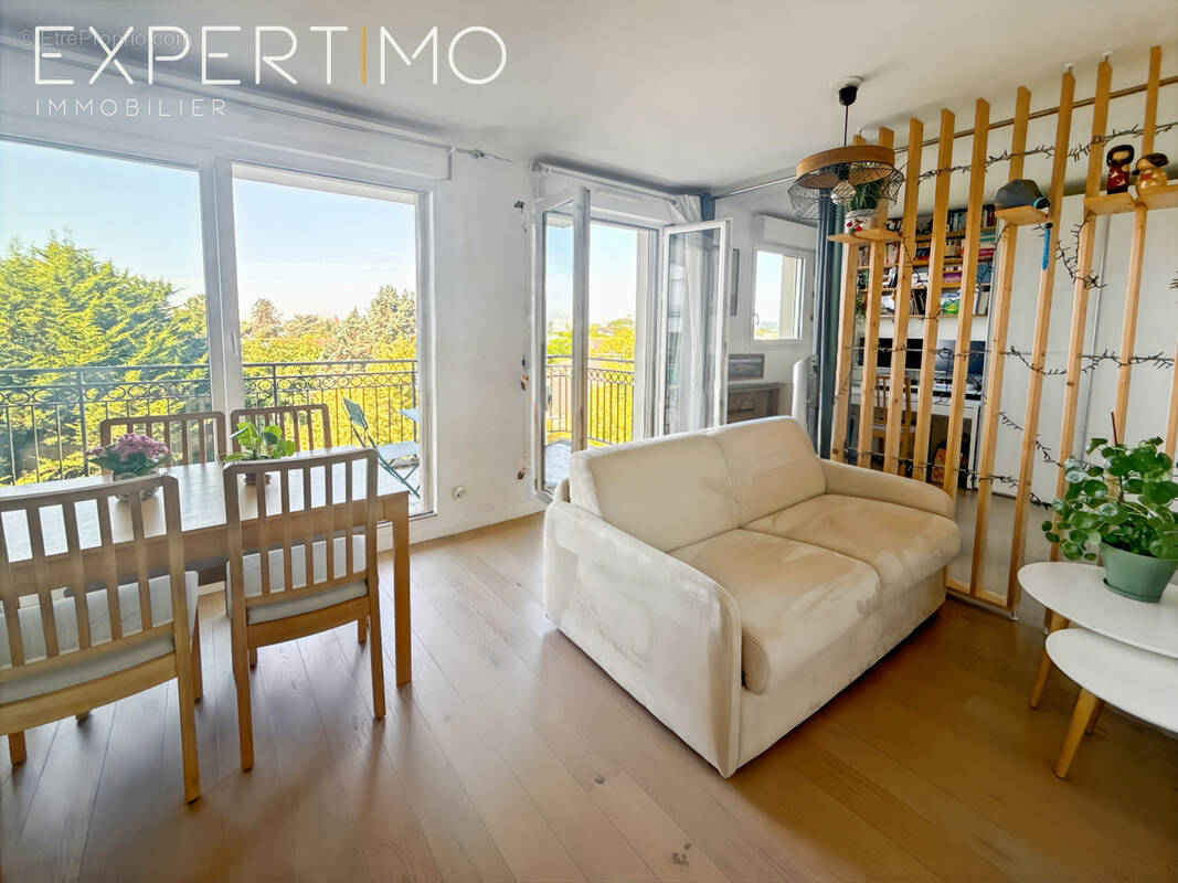 Appartement à ENGHIEN-LES-BAINS