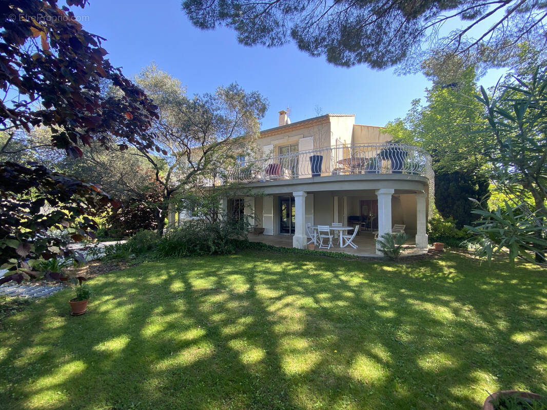Maison à GARONS