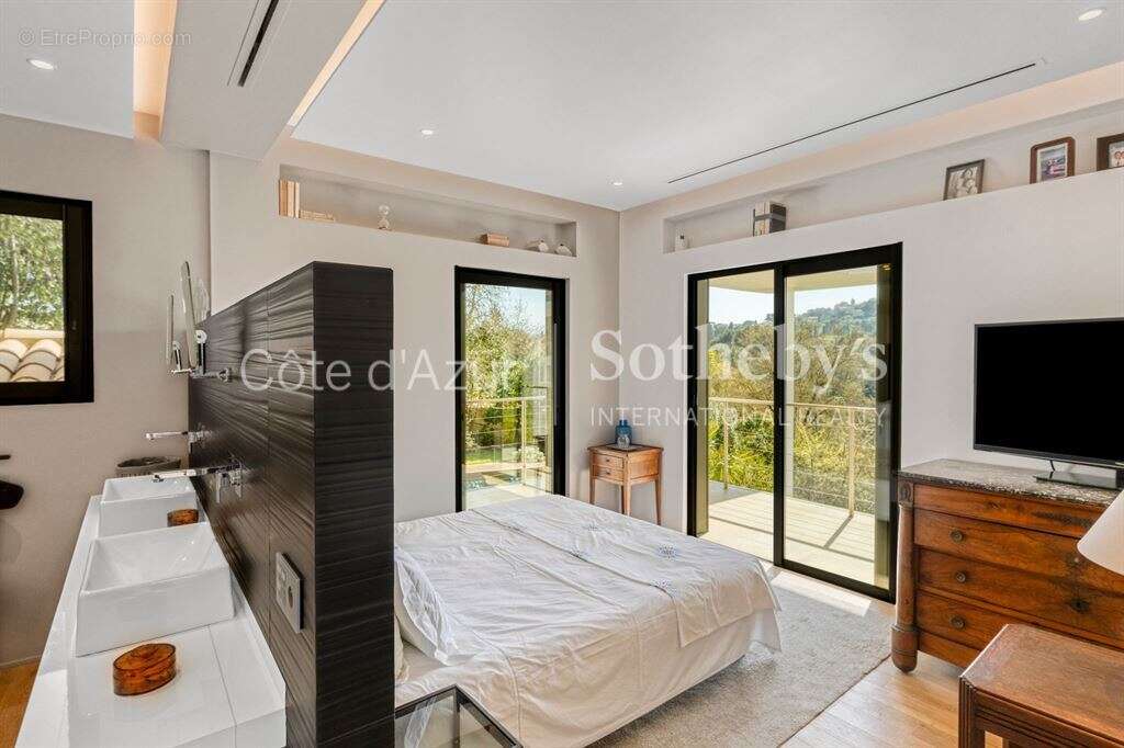 Maison à MOUGINS
