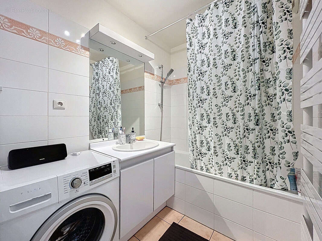 Appartement à SURESNES