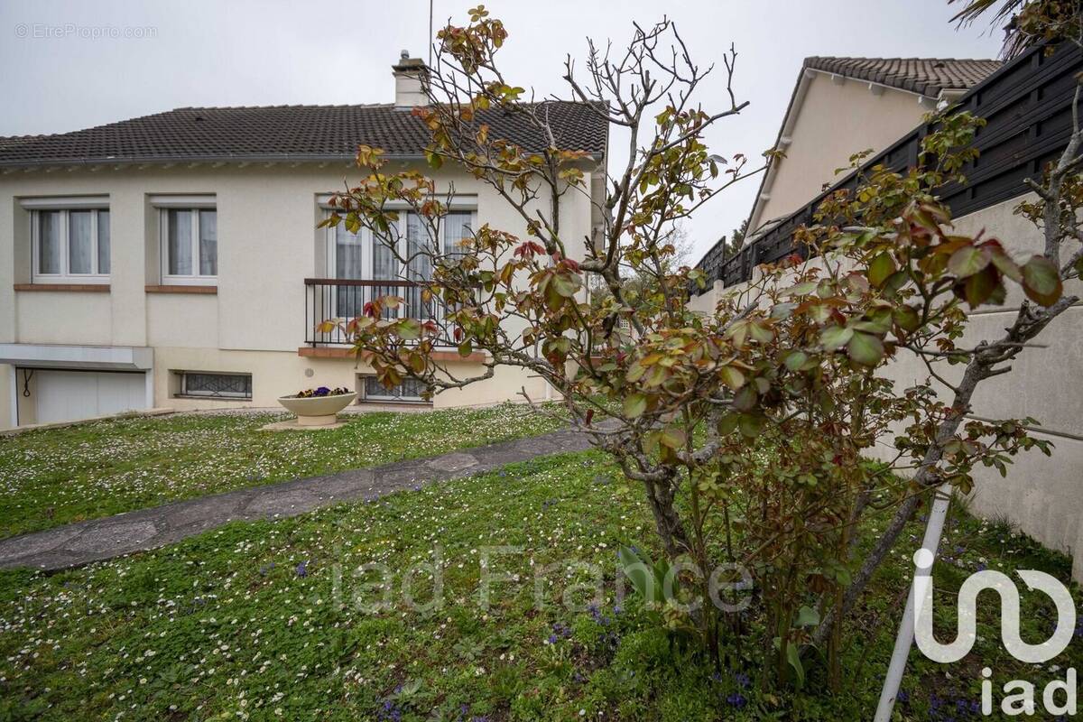 Photo 1 - Maison à LIMAY