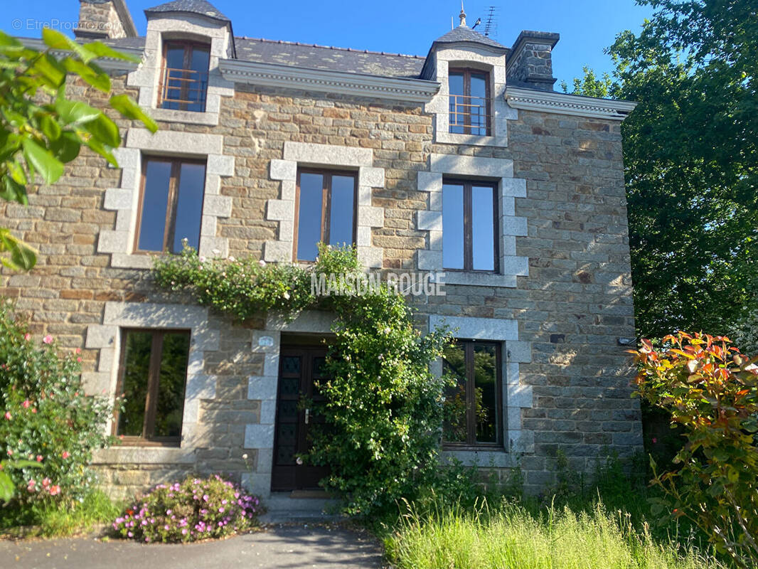 Maison à LE MINIHIC-SUR-RANCE