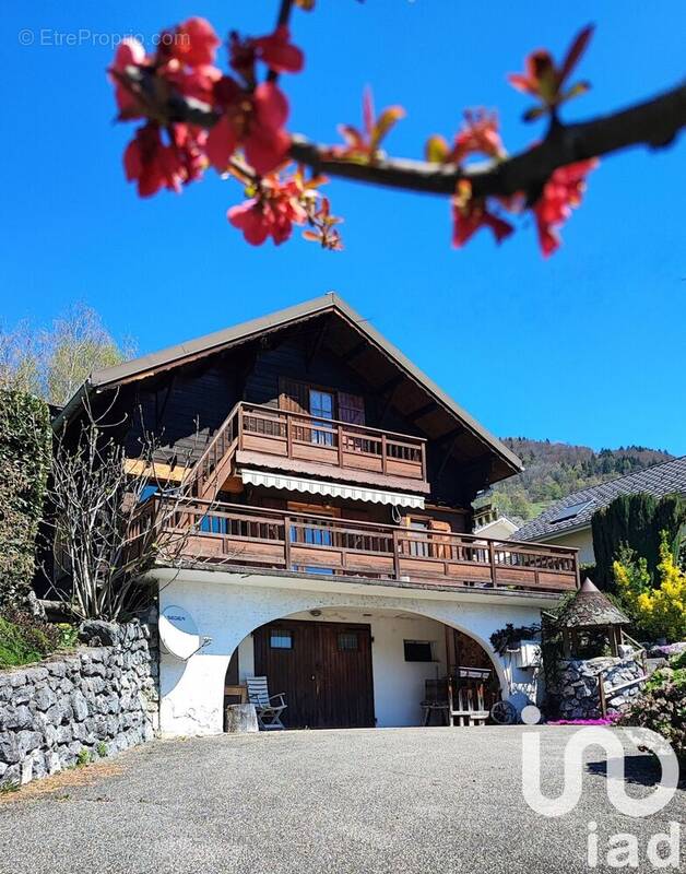 Photo 1 - Maison à UGINE
