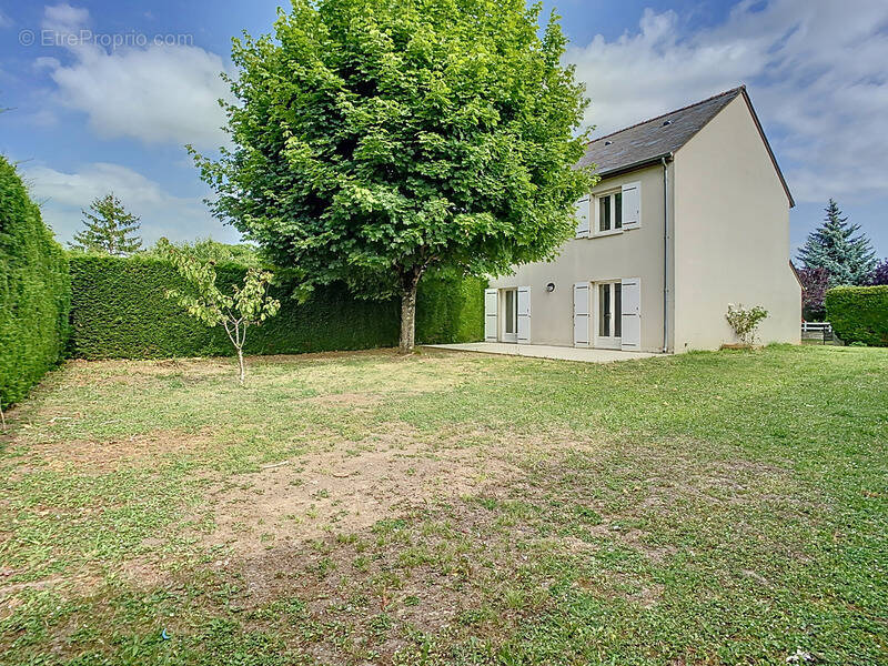 Maison à BALLAN-MIRE