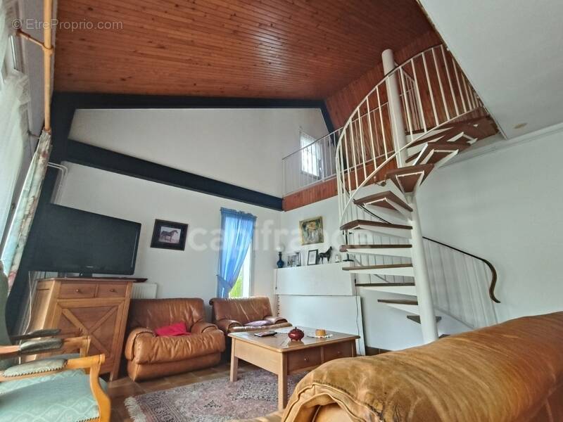 Maison à CARHAIX-PLOUGUER