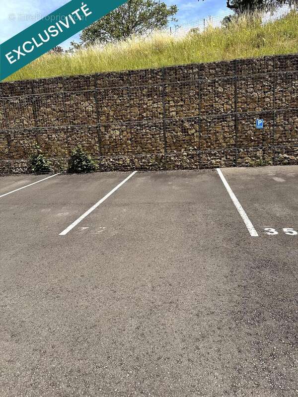 Photo 3 - Parking à VOLMERANGE-LES-MINES