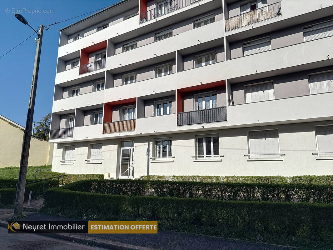 Appartement à SAINT-ETIENNE