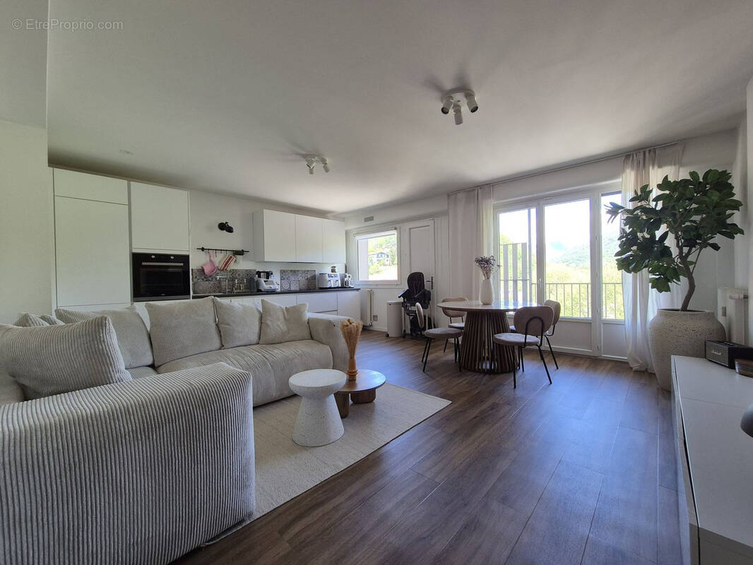 Appartement à ALBERTVILLE