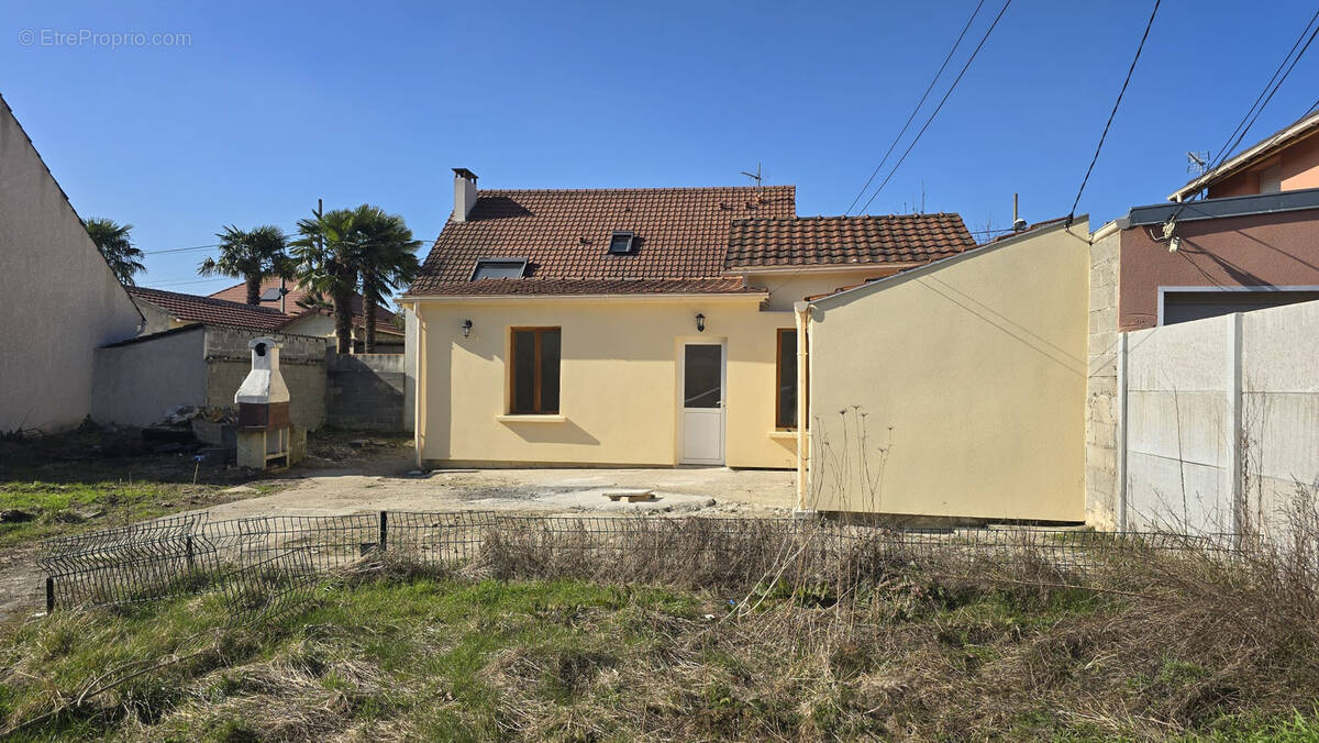 Maison à LE PLESSIS-BOUCHARD