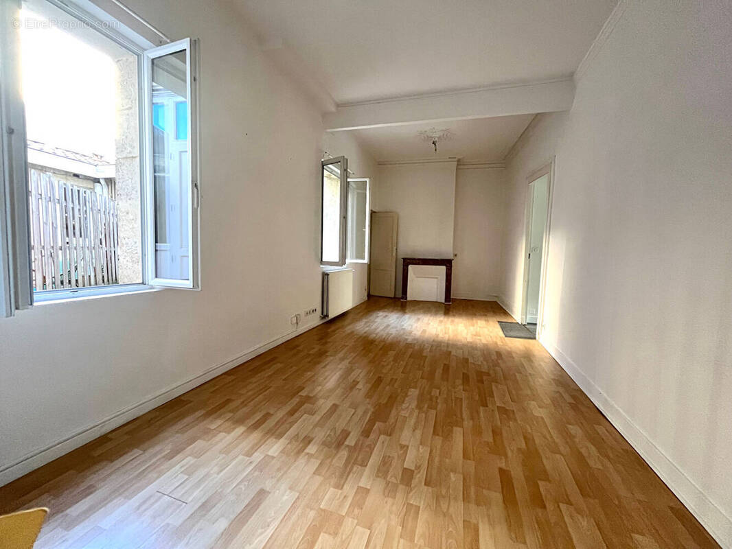 Appartement à BORDEAUX