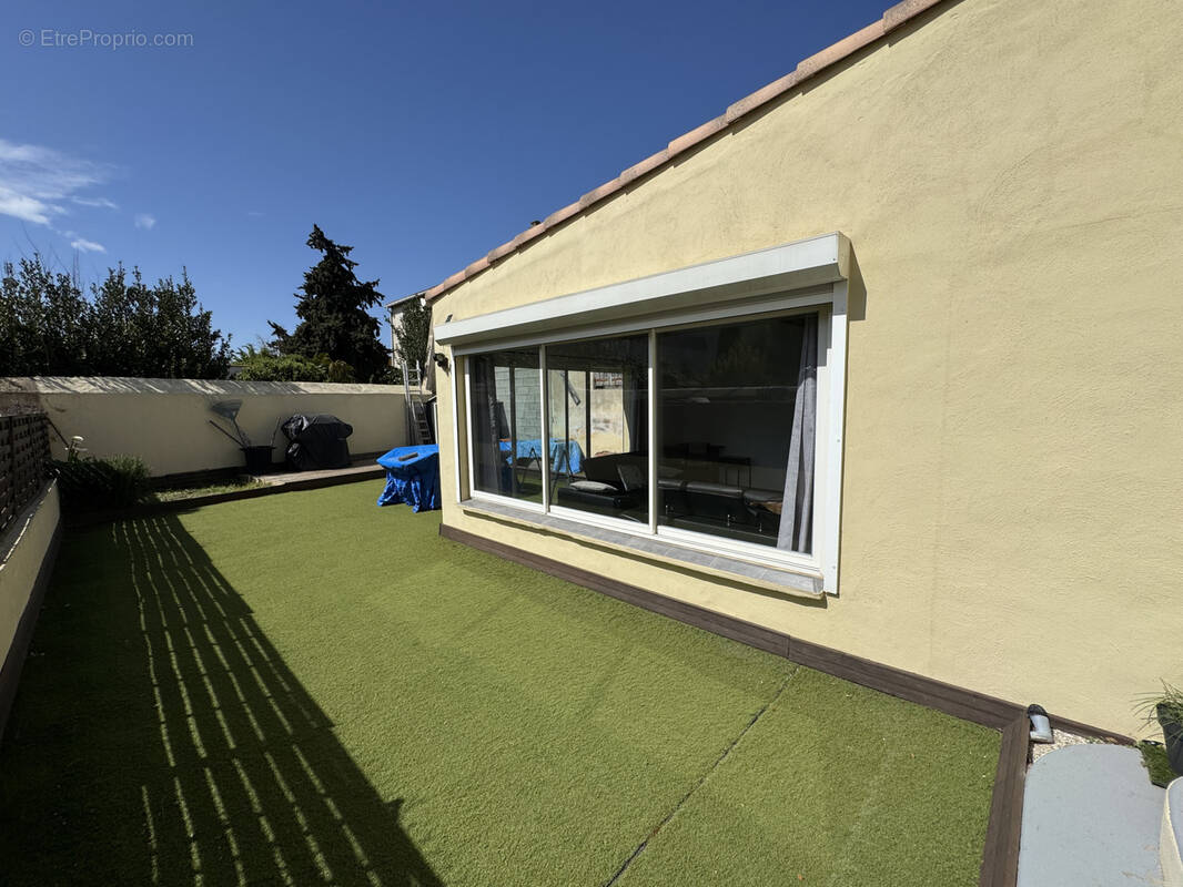 Maison à COURSAN